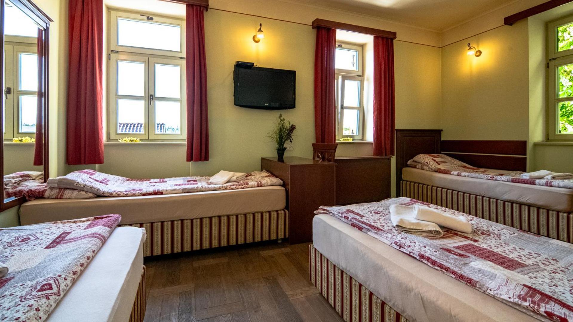 Hotel Veganfresh Medvode Exterior foto